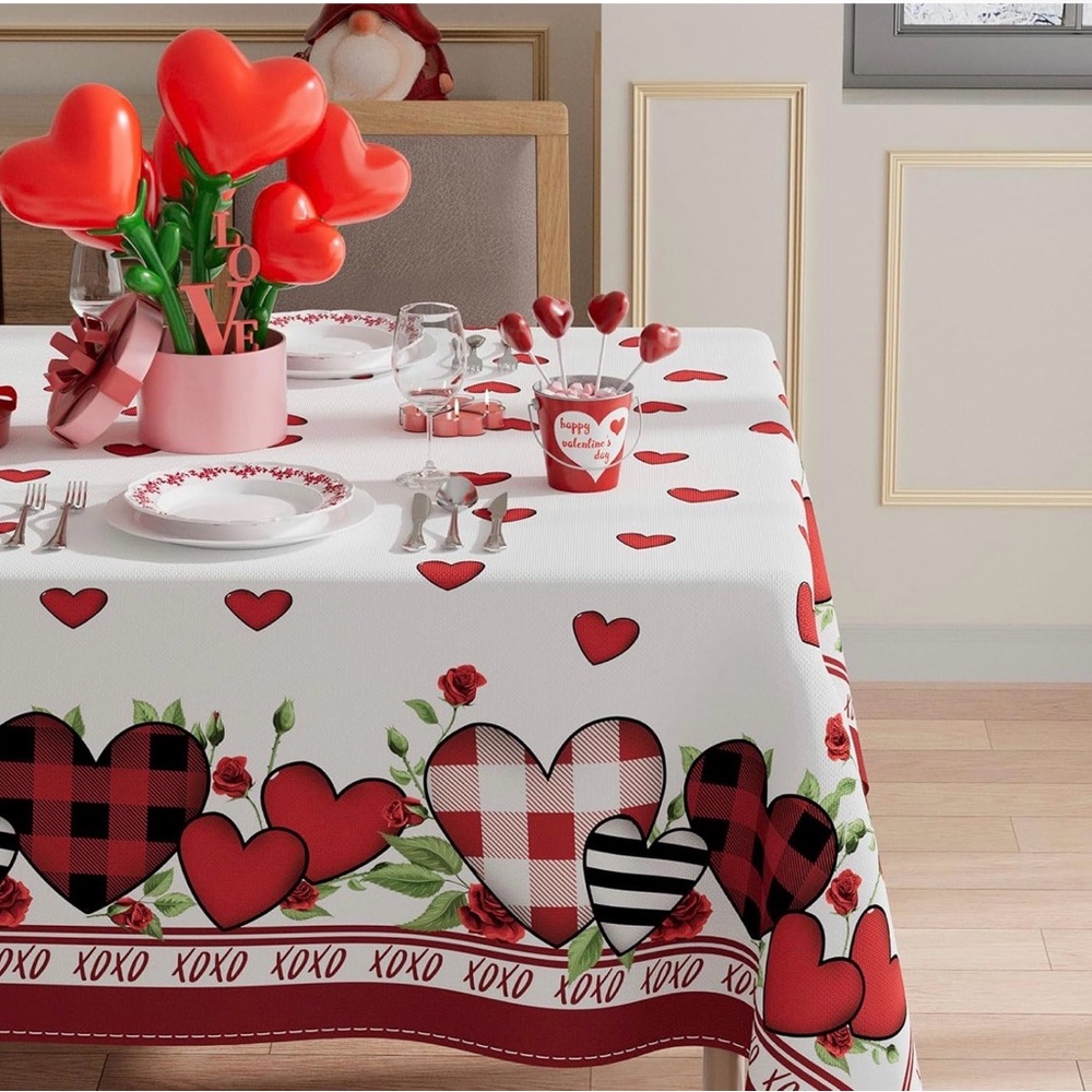 Valentine Heart Tablecloth - Red, Black & White 60x60 Polyester Square
